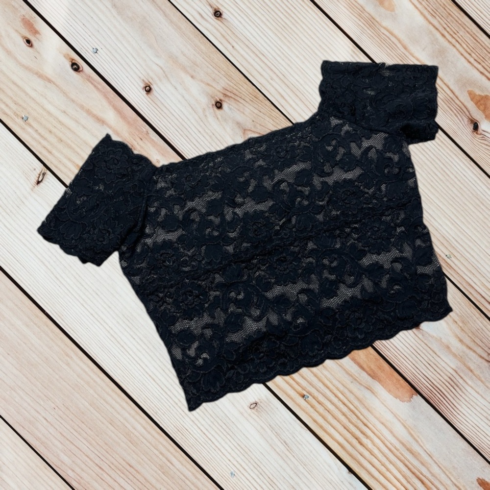 Hanky Panky M black lace off shoulder top - Picture 2 of 13